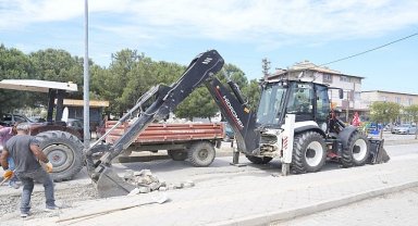 Burhaniye Belediyesi Sahada Çalışmalarını Sürdürüyor