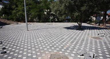 Çeşme Belediyesinden park ve spor alanlarında kapsamlı yenileme