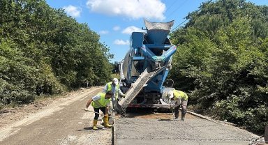 Gebze Duraklı'da beton yol onarılıyor