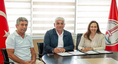 Karşıyaka'da Toplu İş Sözleşmesi'ne imzalar atıldı