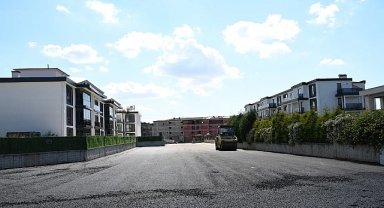 Kartepe'de Asfalt Seferberliği Sürüyor