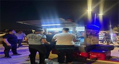 Karantina Parkı'nda izinsiz seyyar satışa ortak denetim