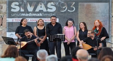 Madımak Unutulmadı. 35 Can Karabağlar 'da Anıldı