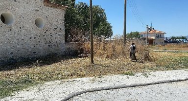 Manisa Büyükşehir'den Karacaahmet Türbesi'nde Hummalı Temizlik