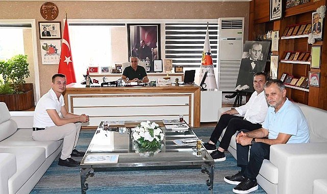 Belediye personelinden Başkan Topaloğlu'na veda ziyareti