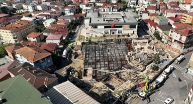 Dilovası Kent Meydanı hız kazandı