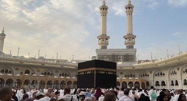 Konya Büyükşehir'in Umre Ödüllü Siyer Yarışması'nın İlk Kafilesi Kutsal Topraklardan Döndü