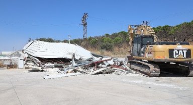 Nilüfer'de iki yıkım birden