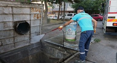Temiz bir Maltepe için ekipler bu kez Altayçeşme'de sahada