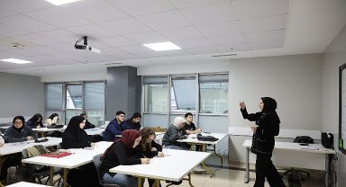 Bağcılar Belediyesi, öğrencilerin yanında