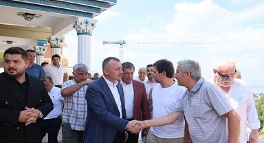 Büyükakın, Karamürsel'de hem gönüllere dokundu, hem de çalışmaları inceledi