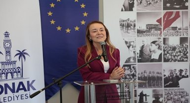 Genç kadınlar sesini Konak'tan yükseltti