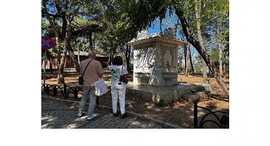 Güz Gezileri'nde bu hafta Japon Bahçesi ve Emirgan Korusu ziyaret edildi