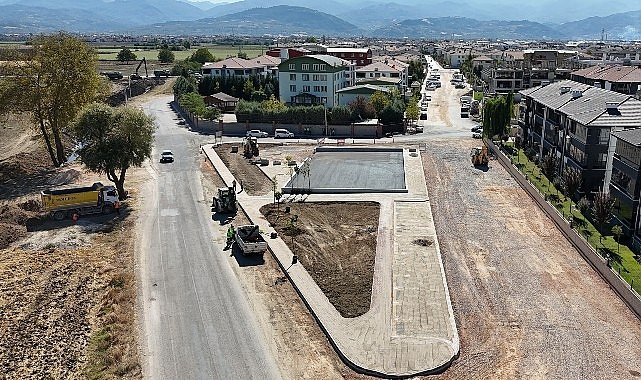 İnegöl Belediyesi'nden Yeni Mahalle'ye Yeni Semt Sahası