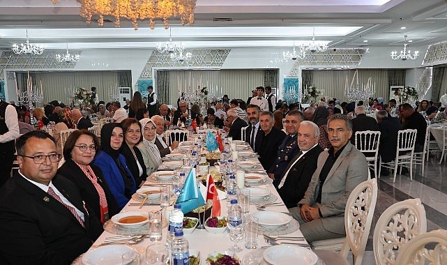 Nilüfer Belediyesi'nden şehit aileleri ve gaziler onuruna yemek