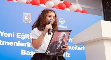 Üsküdar'da Yeni Eğitim Döneminin İlk Ders Zili Çaldı