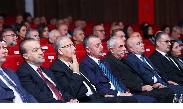 Başkan Büyükakın, Kültür Şûrası'nda konuştu: “Şehrin hikayesini hep birlikte yazacağız