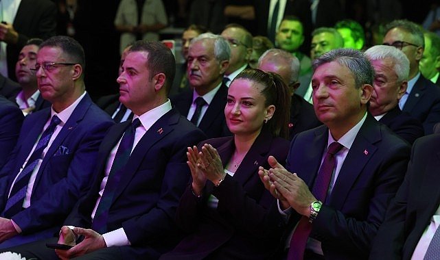 Başkan Vekili Büşra Özdemir Antalya Turizm Fuarı'nda konuştu