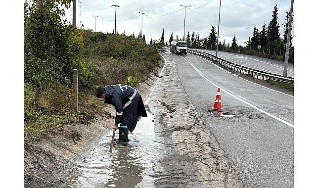 Büyükşehir'den sağanak sonrası yoğun çalışma