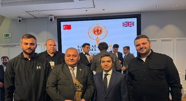 Keçiören Belediye Başkanı Özarslan'a Londra'da “Küresel Hizmet Ödülü