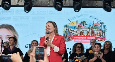 Kemeraltı'nın sokakları festivalle şenlendi
