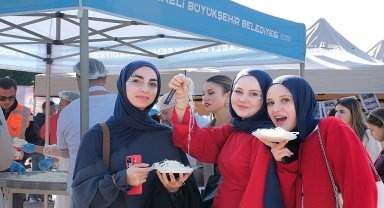 KOÜ'lü gençler Büyükşehir'le enerji depoluyor; 'Gelin Tanış Olalım'da eğlence başladı