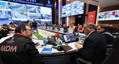Vatandaştan , Nuri Aslan'a: Bizi Buradan İstanbul İtfaiyesi Kurtardı